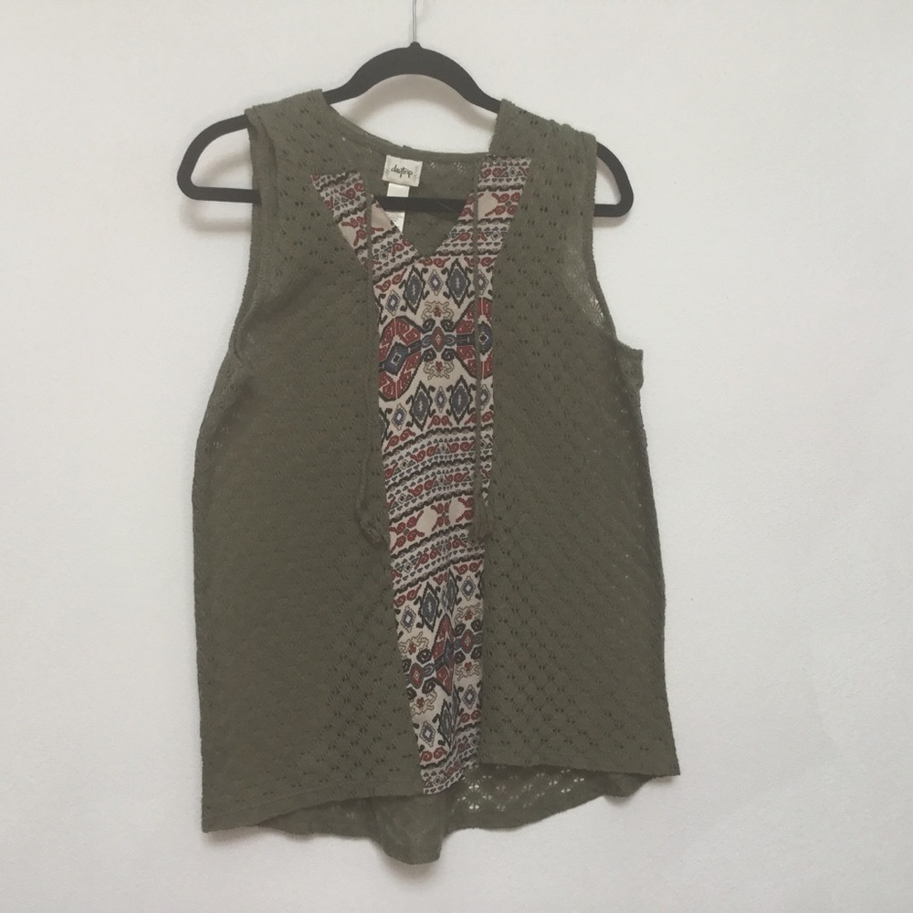 Daytrip Green Crochet Hooded Sleeveless Top Size L